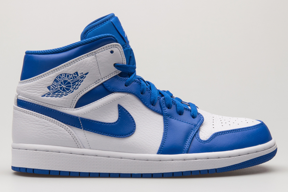 Nike Dunks Or Jordan 1: Which Should You Buy?