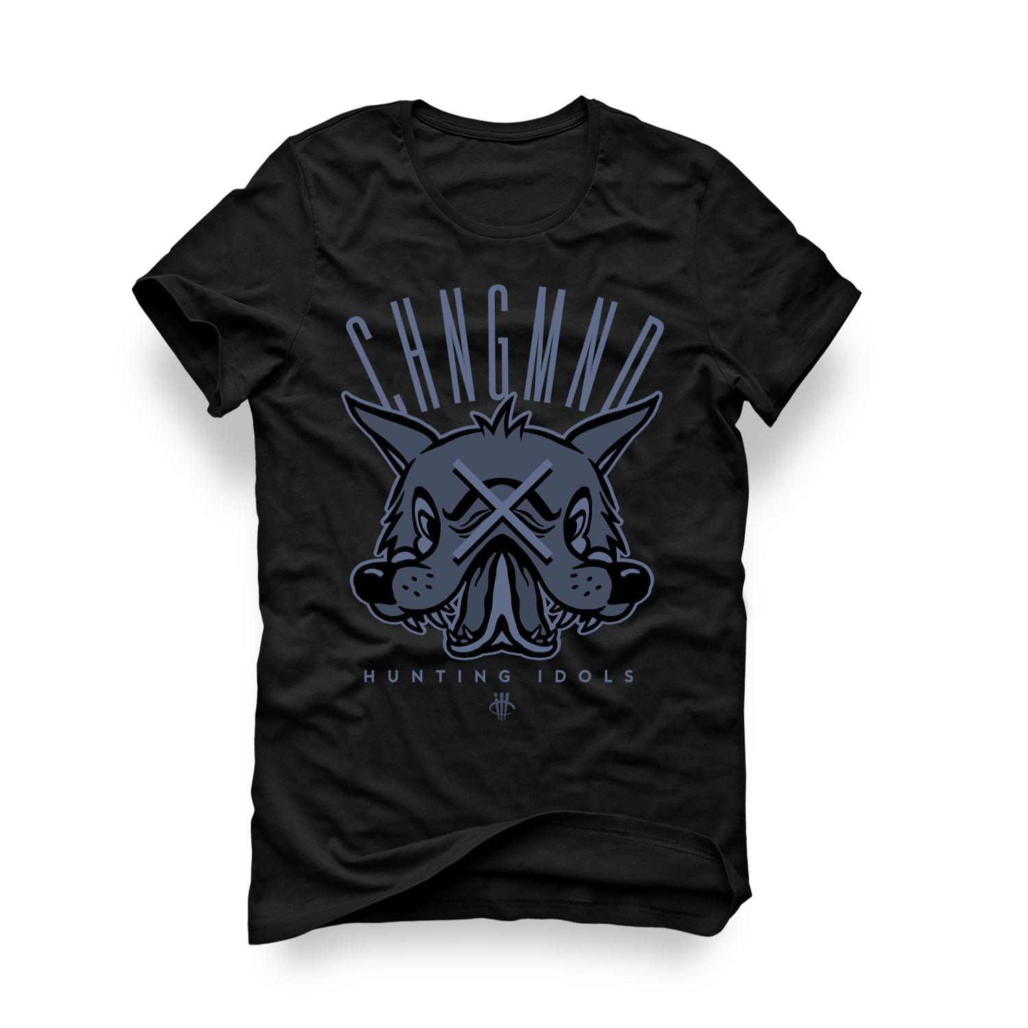 huntingidols_capandgown